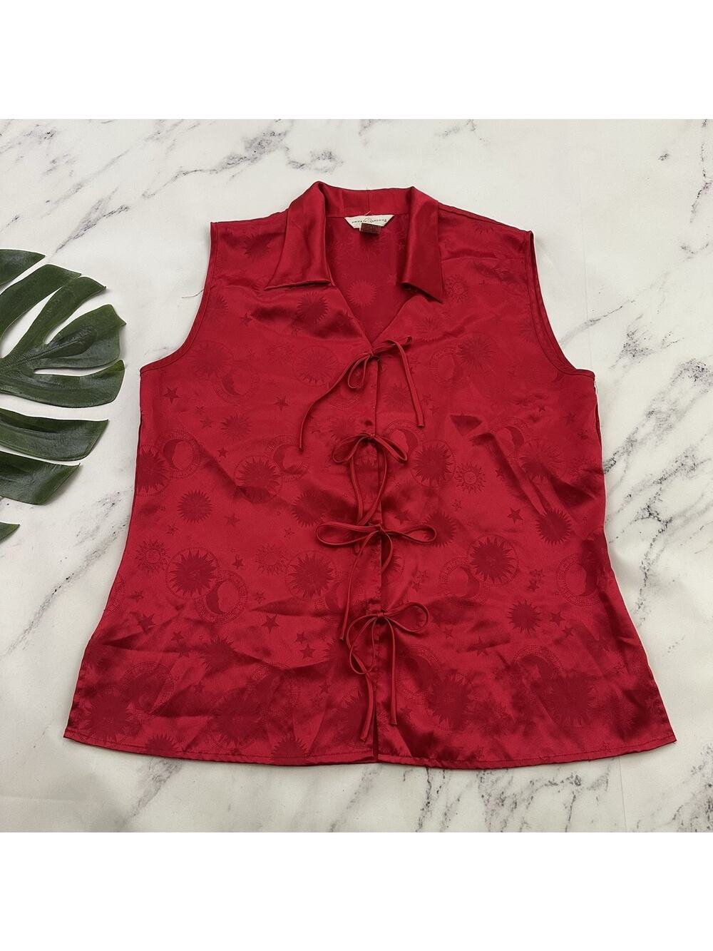 Private Luxuries Womens Vintage 90s Celestial Satin Top Size L Red Suns Moons